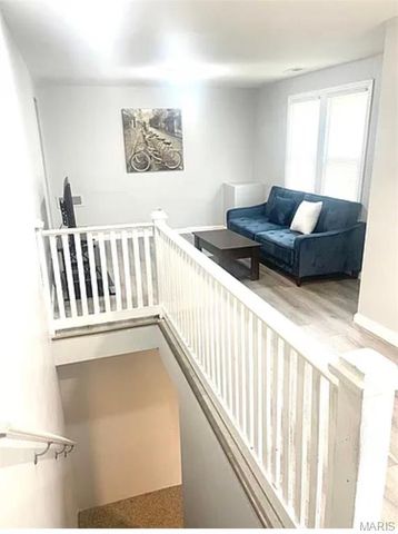 6828 Magnolia Avenue, St Louis, MO 63143