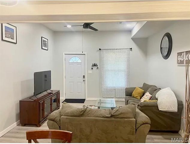 6828 Magnolia Avenue, St Louis, MO 63143