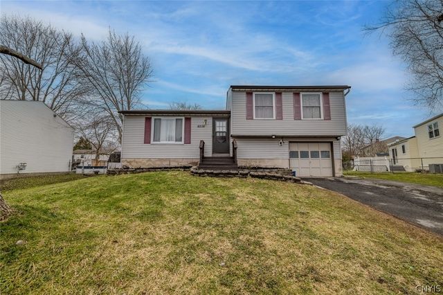 8238 Lucchesi Drive, Clay, NY 13041