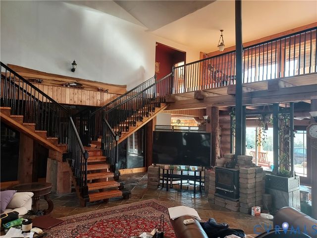 6430 River Rd, Columbia, VA 23038