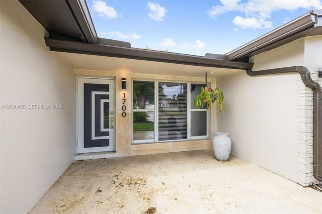 1700 N 48th Ave, Hollywood, FL 33021