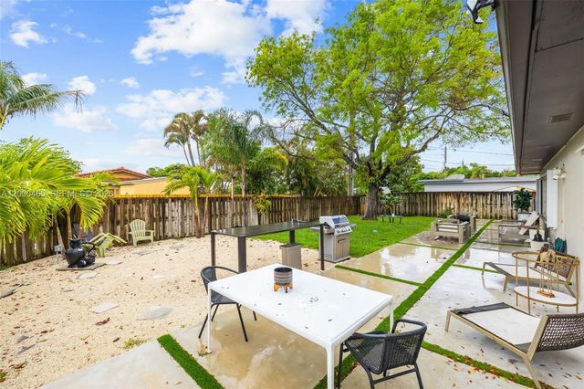 1700 N 48th Ave, Hollywood, FL 33021