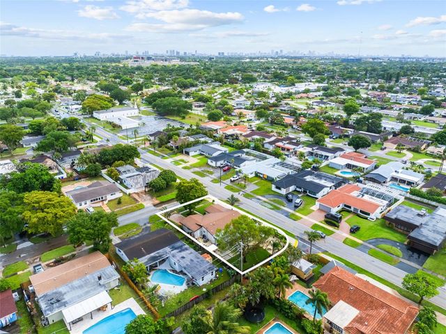 1700 N 48th Ave, Hollywood, FL 33021