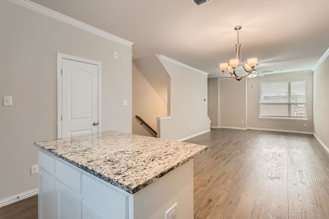 301 E Lamar Street 14, Mckinney, TX 75069