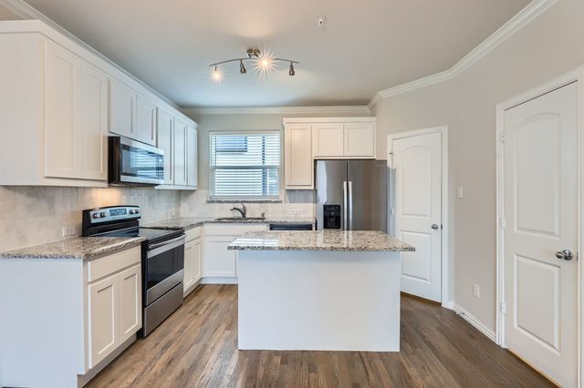 301 E Lamar Street 14, Mckinney, TX 75069