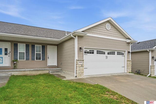 3102 King Ridge Court, Lincoln, NE 68504