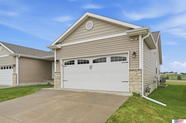 3102 King Ridge Court, Lincoln, NE 68504
