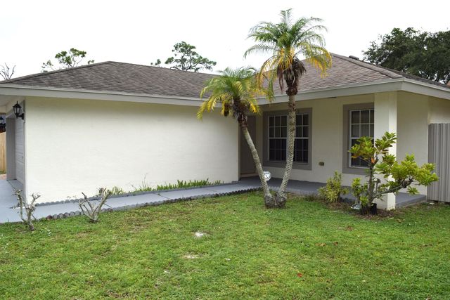 425 PERRY Avenue, Greenacres, FL 33463