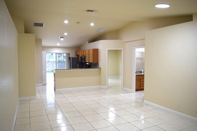 425 PERRY Avenue, Greenacres, FL 33463