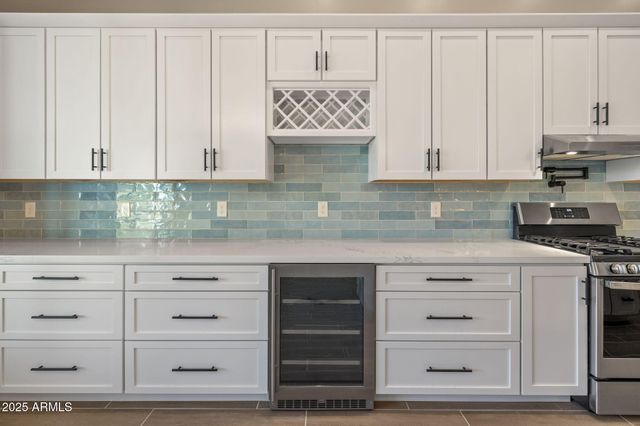 15900 E LONE FOX Trail, Dewey, AZ 86327