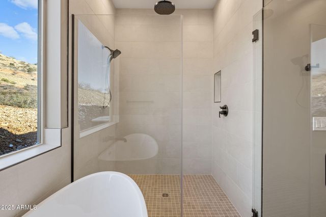 15900 E LONE FOX Trail, Dewey, AZ 86327