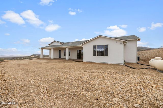 15900 E LONE FOX Trail, Dewey, AZ 86327