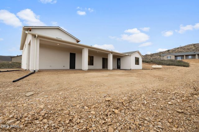 15900 E LONE FOX Trail, Dewey, AZ 86327