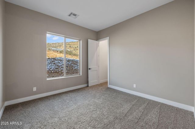 15900 E LONE FOX Trail, Dewey, AZ 86327