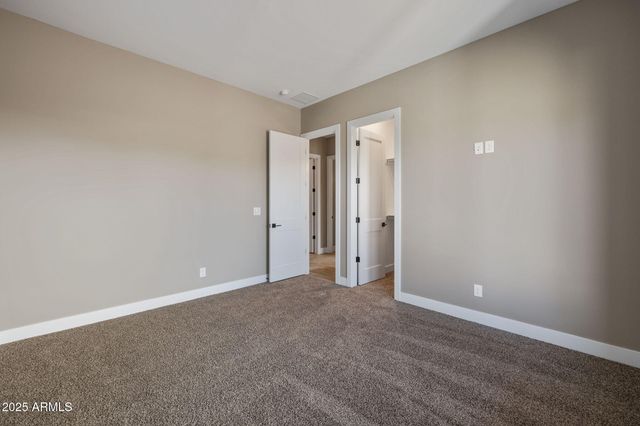 15900 E LONE FOX Trail, Dewey, AZ 86327