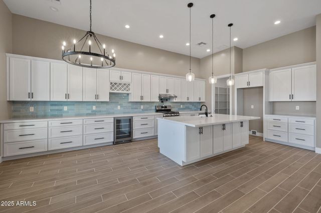 15900 E LONE FOX Trail, Dewey, AZ 86327