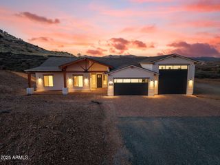 15900 E LONE FOX Trail, Dewey, AZ 86327