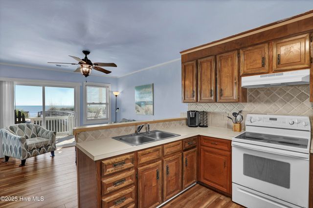 1436 New River Inlet Road, Sneads Ferry, NC 28460