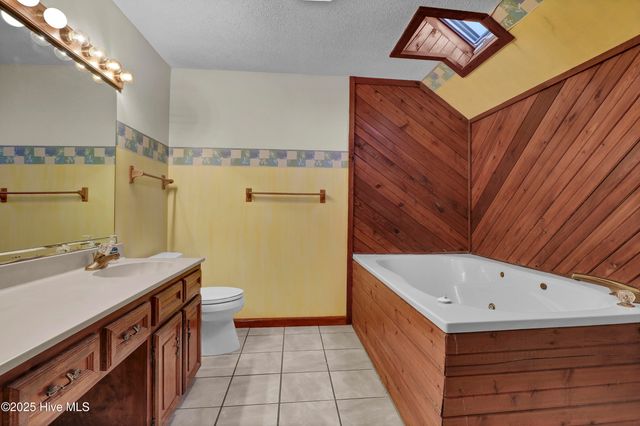 1436 New River Inlet Road, Sneads Ferry, NC 28460