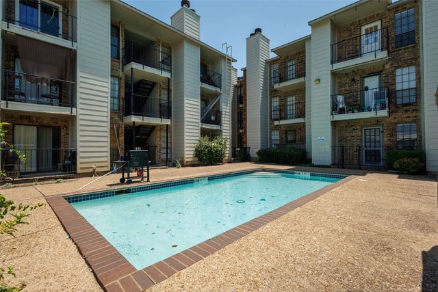 7621 McCallum Boulevard 110, Dallas, TX 75252