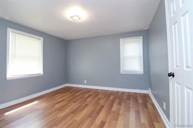11561 Nottingham Road, Detroit, MI 48224