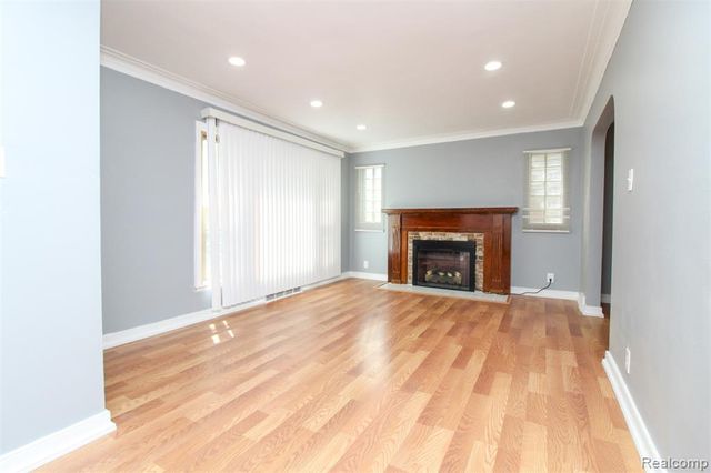 11561 Nottingham Road, Detroit, MI 48224