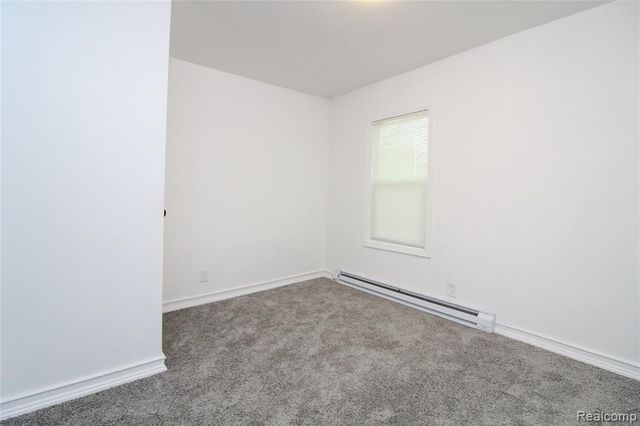 11561 Nottingham Road, Detroit, MI 48224