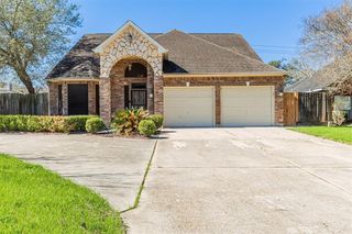 6203 Oak Bay Drive, Houston, TX 77091