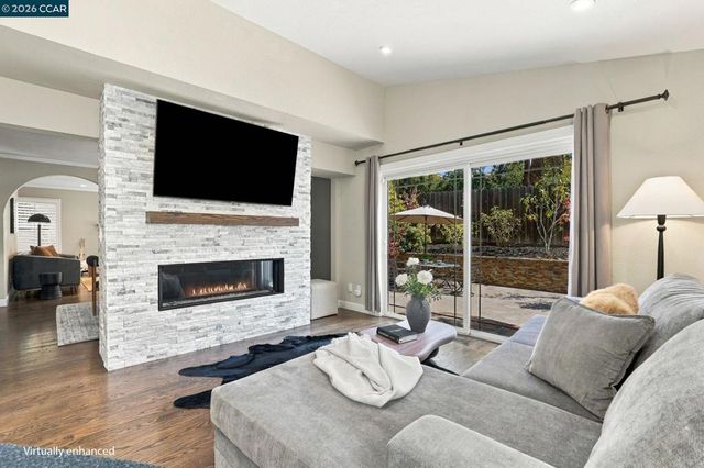 310 W El Pintado, Danville, CA 94526