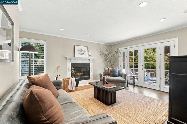 310 W El Pintado, Danville, CA 94526
