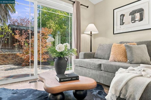 310 W El Pintado, Danville, CA 94526