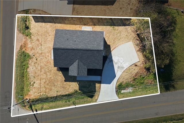 216 S Stribling Street, Seneca, SC 29678