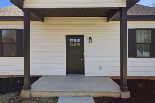 216 S Stribling Street, Seneca, SC 29678