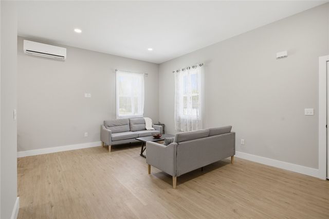 216 S Stribling Street, Seneca, SC 29678