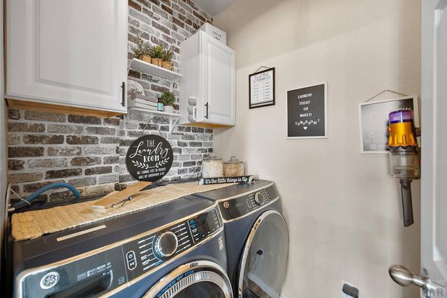 689 N McCulloch Blvd, Pueblo West, CO 81007
