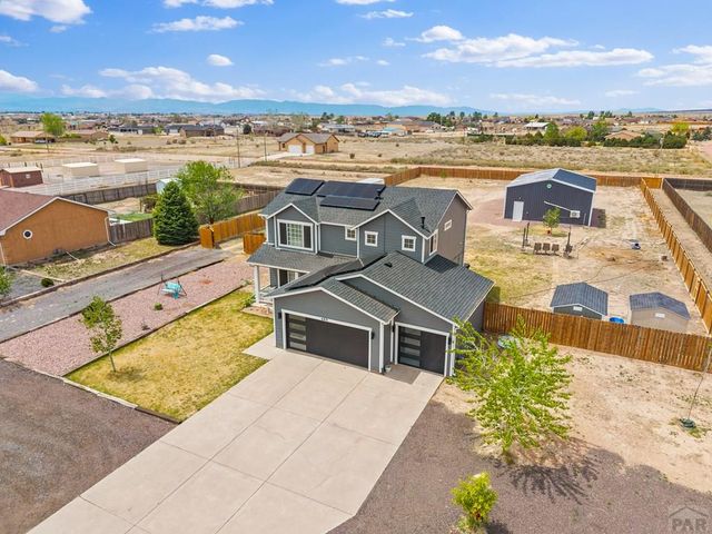 689 N McCulloch Blvd, Pueblo West, CO 81007