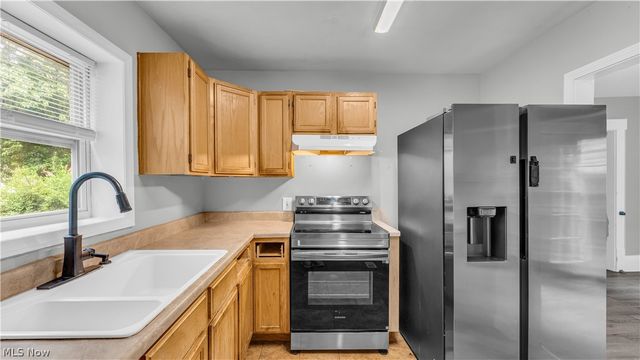 2188 Stone Street, Cuyahoga Falls, OH 44221