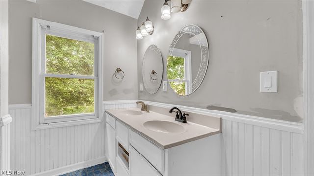 2188 Stone Street, Cuyahoga Falls, OH 44221