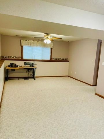 4433 57th Street NW, Rochester, MN 55901