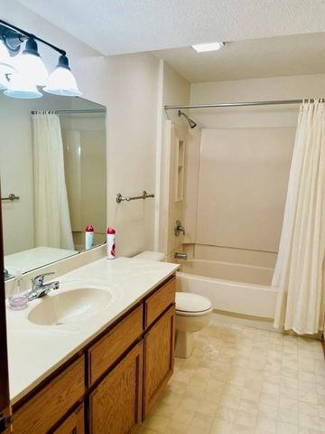 4433 57th Street NW, Rochester, MN 55901