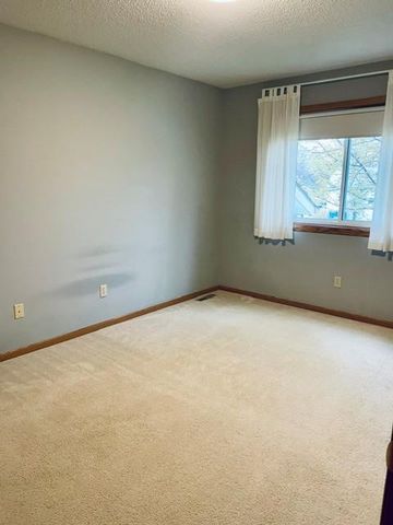 4433 57th Street NW, Rochester, MN 55901