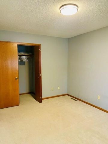 4433 57th Street NW, Rochester, MN 55901