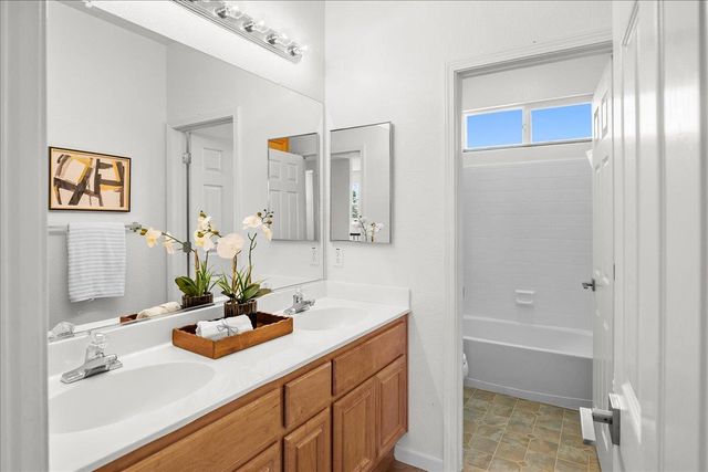 402 Payton Ct, Tracy, CA 95377