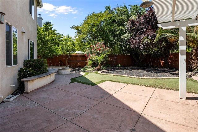 402 Payton Ct, Tracy, CA 95377