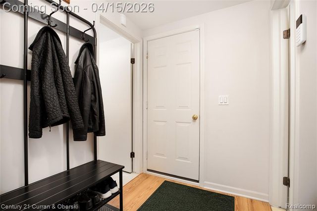 2695 Ronald Drive, Troy, MI 48085