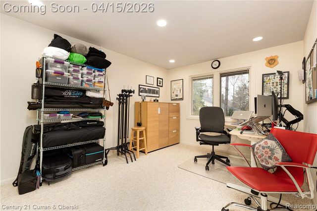 2695 Ronald Drive, Troy, MI 48085