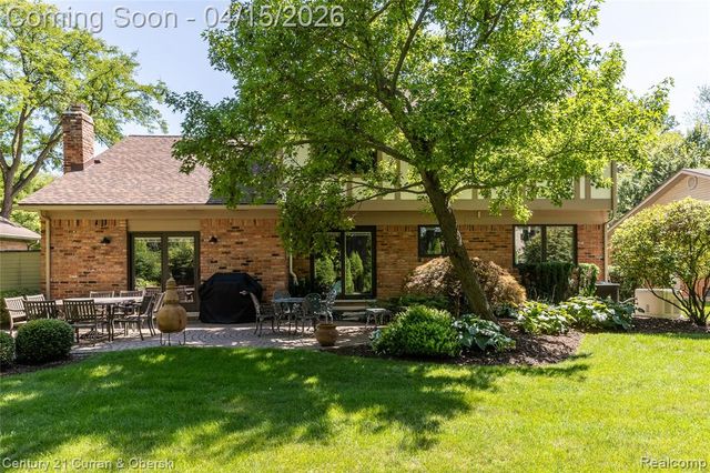 2695 Ronald Drive, Troy, MI 48085