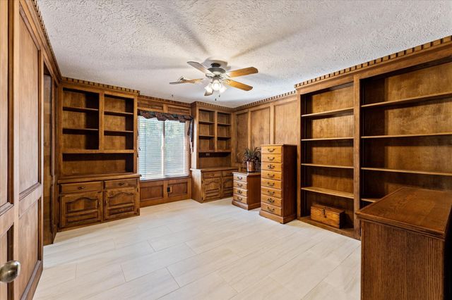 29710 Running Deer Drive, Tomball, TX 77375