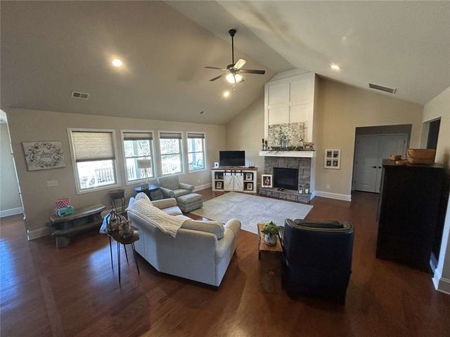 102 Natural Spring, Belton, SC 29627