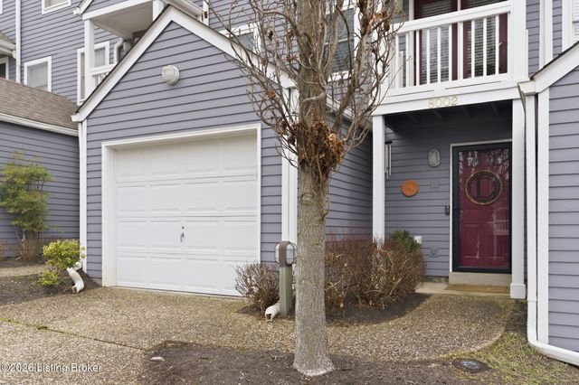 8002 Harrods Landing Dr 8002, Prospect, KY 40059